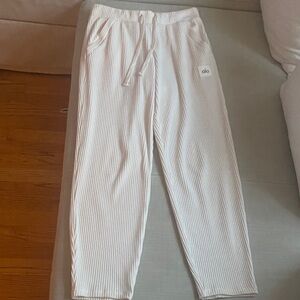 ALO YOGA MUSE JOGGERS